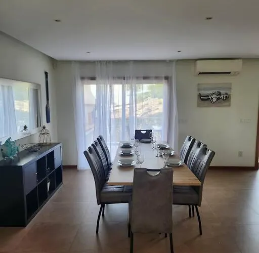Casa Rogel By Armacao De Pera With Heated Pool And Games