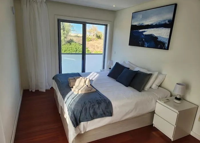 Casa Rogel By Armacao De Pera With Heated Pool And Games