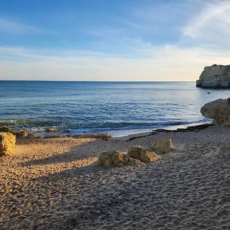 Semesterbostad Casa Rogel By Armacao De Pera With Heated Pool And Games