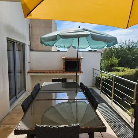 Semesterbostad Casa Rogel By Armacao De Pera With Heated Pool And Games *