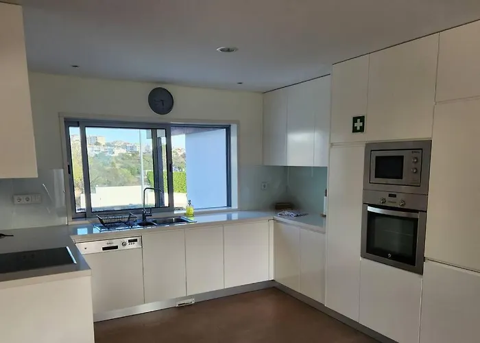 Casa de Férias Casa Rogel By Armação De Pêra With Heated Pool&games