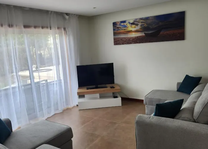 Casa Rogel By Armação De Pêra With Heated Pool&games Casa de Férias *